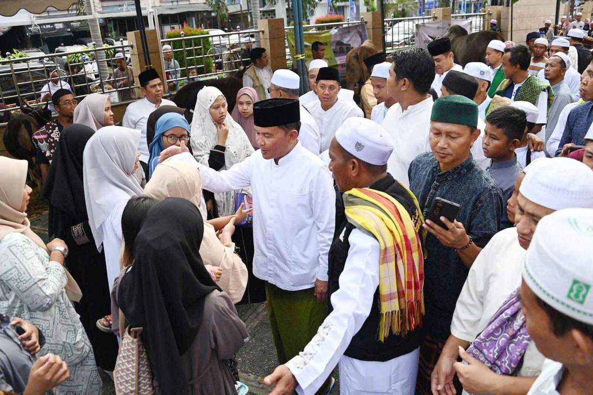 Gubernur Kalteng Agustiar Sabran Salat Iduladha 1447 H di Masjid Nurul Islam Palangka Raya